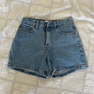 Abercrombie Curve Love High-Rise Dad Short